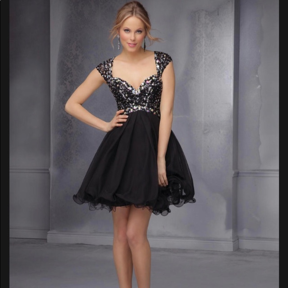 Mori Lee Sticks & Stones Black Formal Dress sz 10